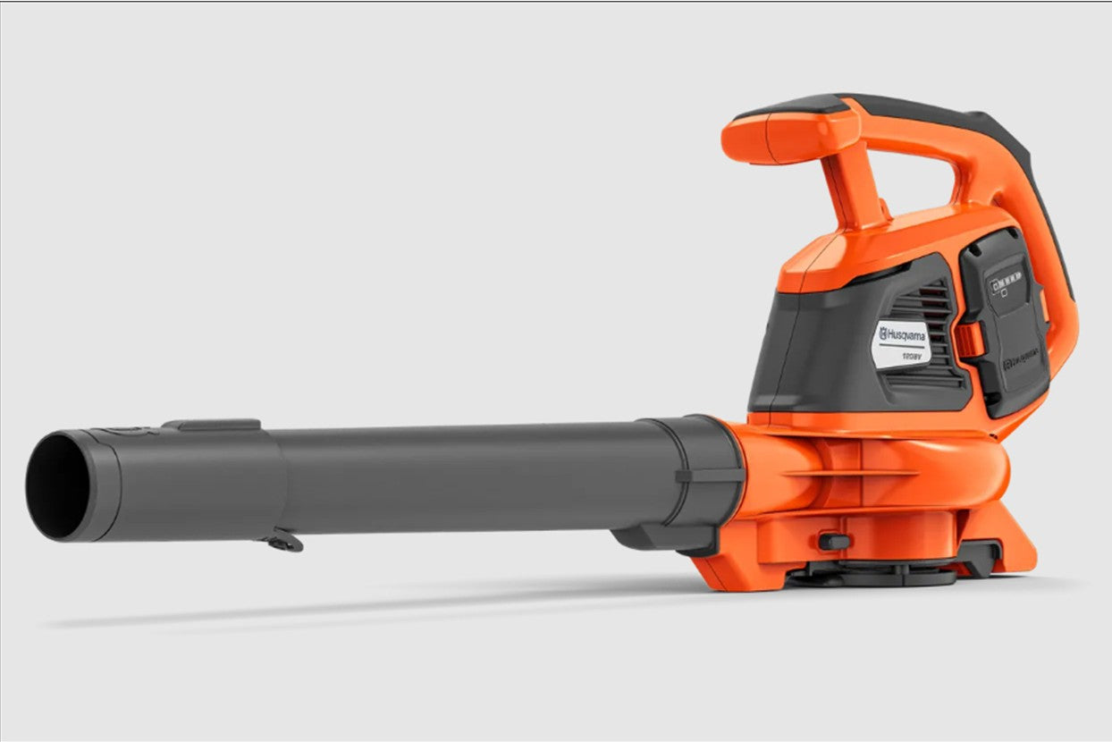 Husqvarna 120iBV battery-powered leaf blower/vacuum