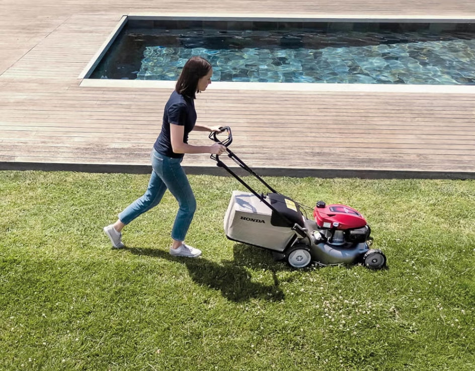 Izy HRG 466 SKEP Self-propelled Petrol Lawnmower with Mulching