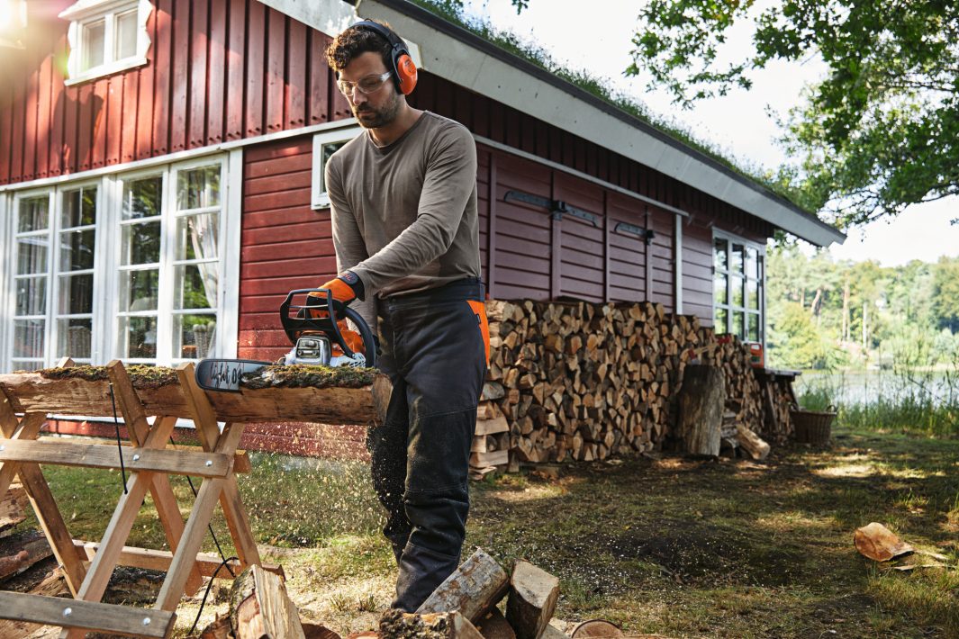 Stihl MS 212 C petrol chainsaw